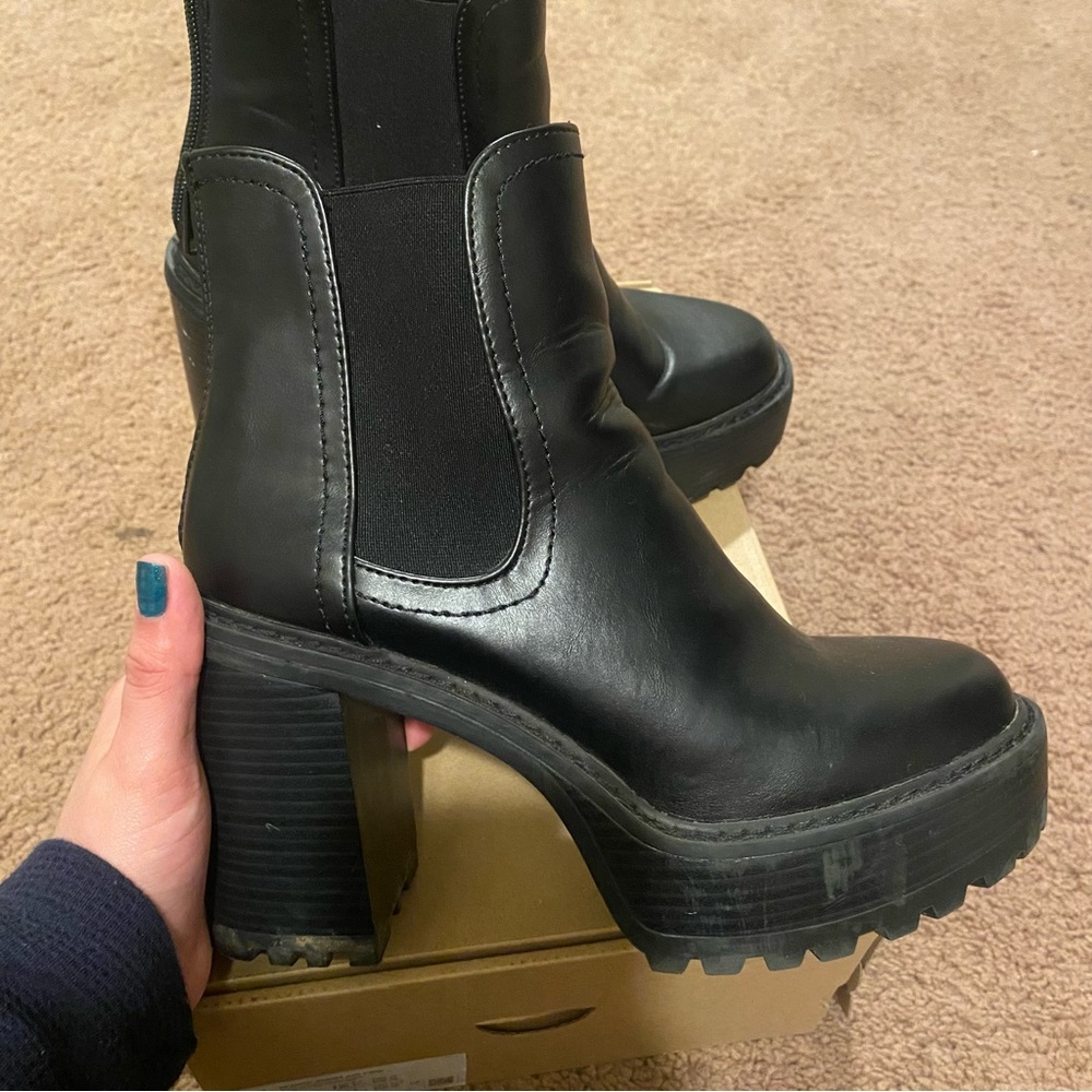 Madden Girl Black Platform Boots Gem